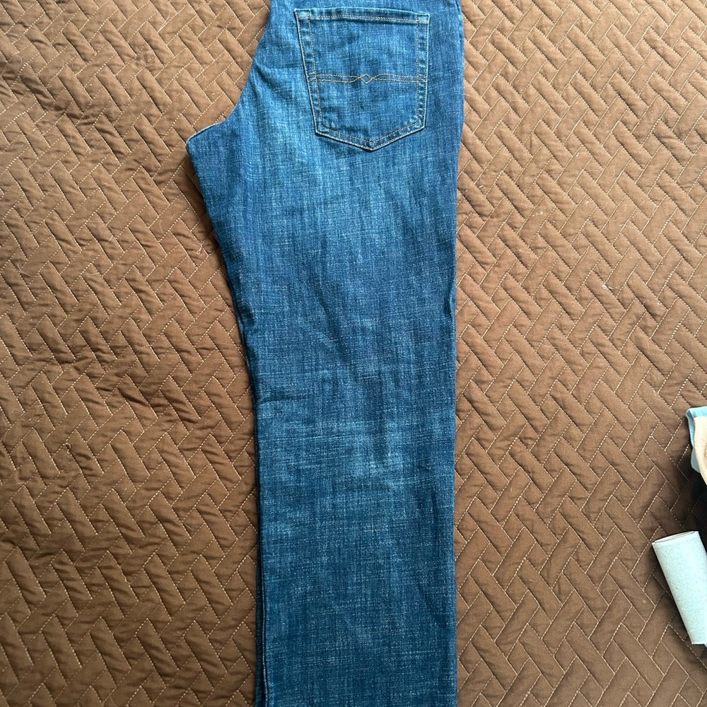 Lucky Brand Men's Classic Blue Straight Jeans